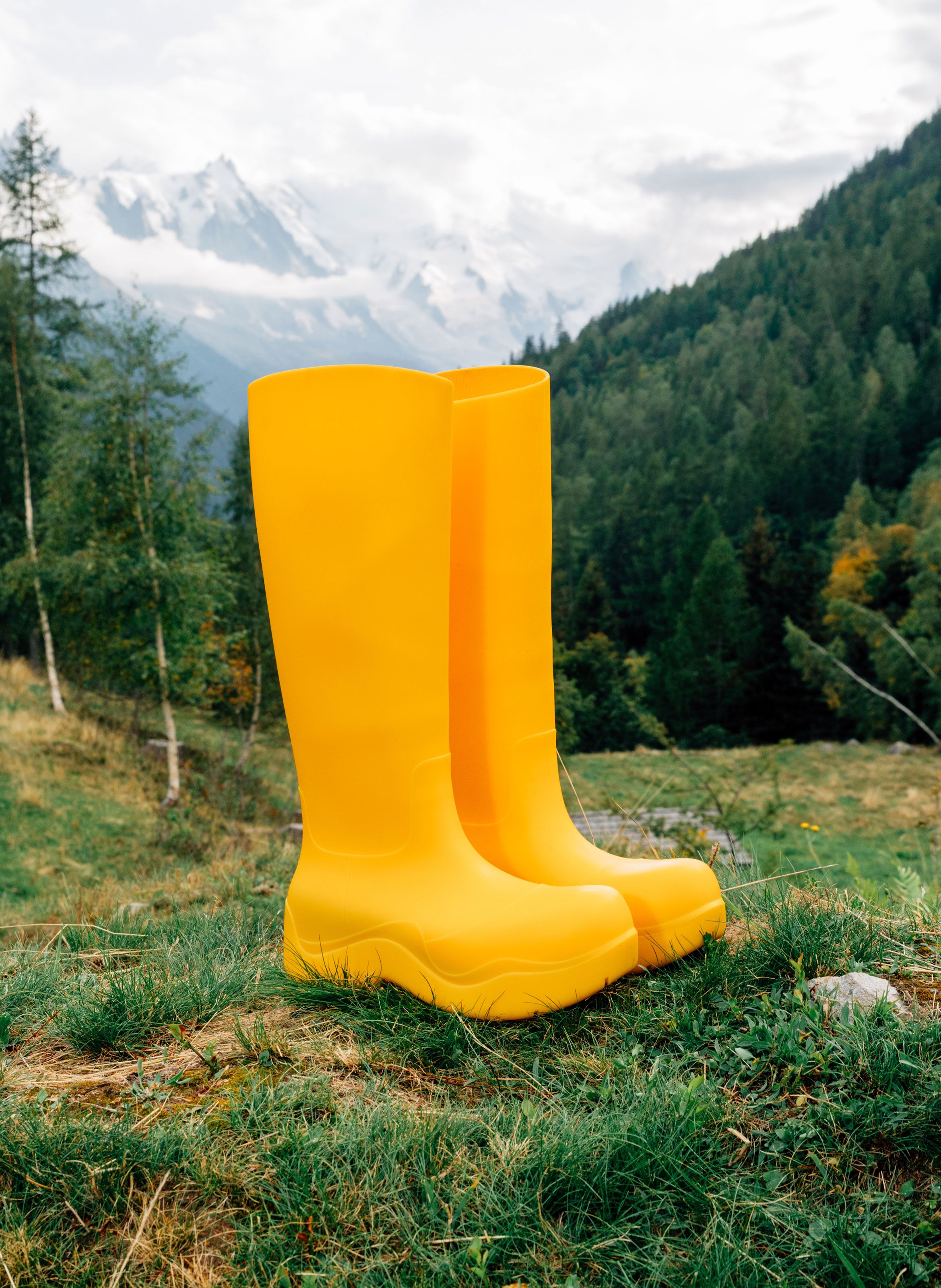 Yellow Puddle biodegradable rubber boots