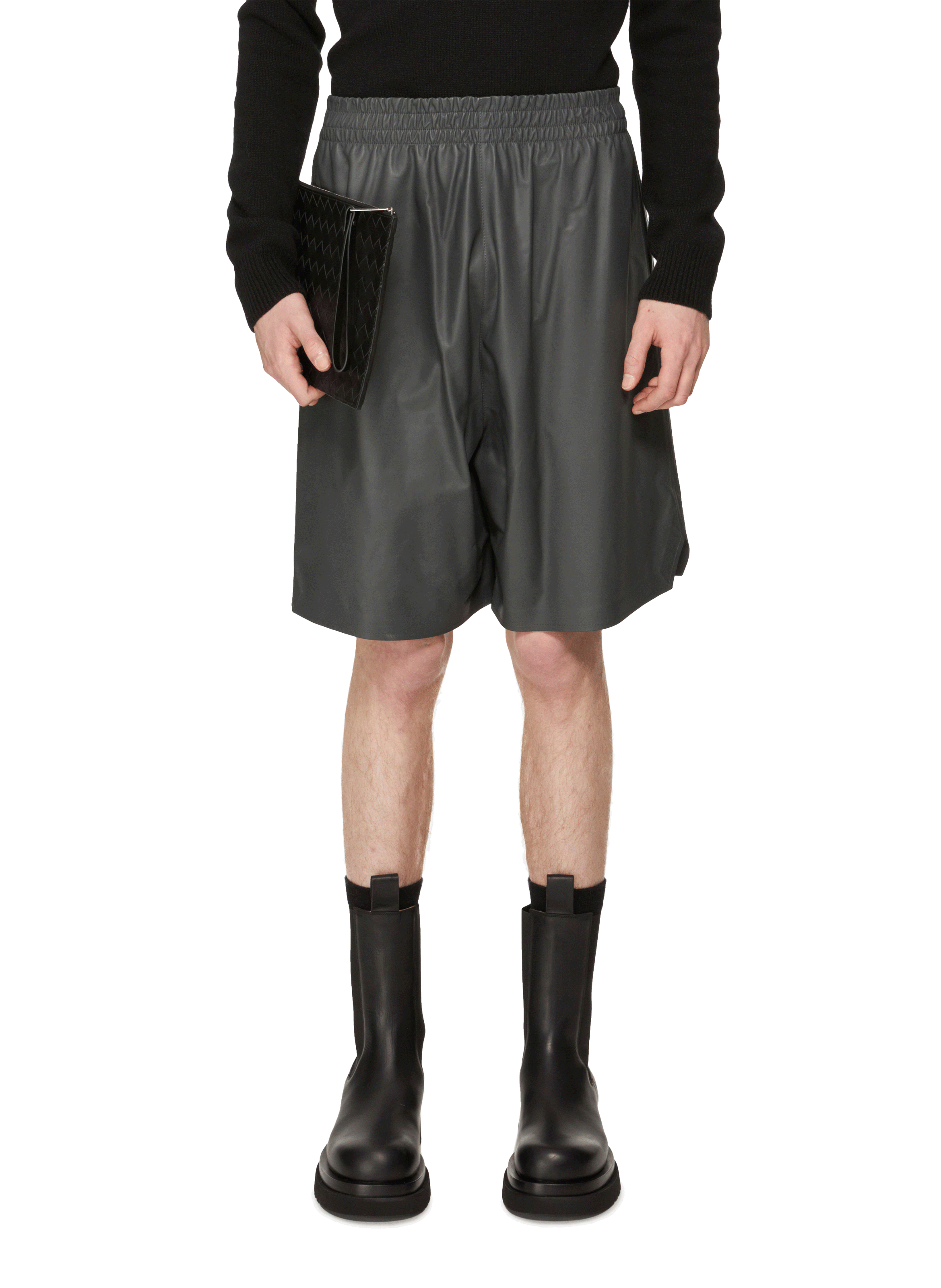 MATTE LEATHER SHORTS - BOTTEGA VENETA 