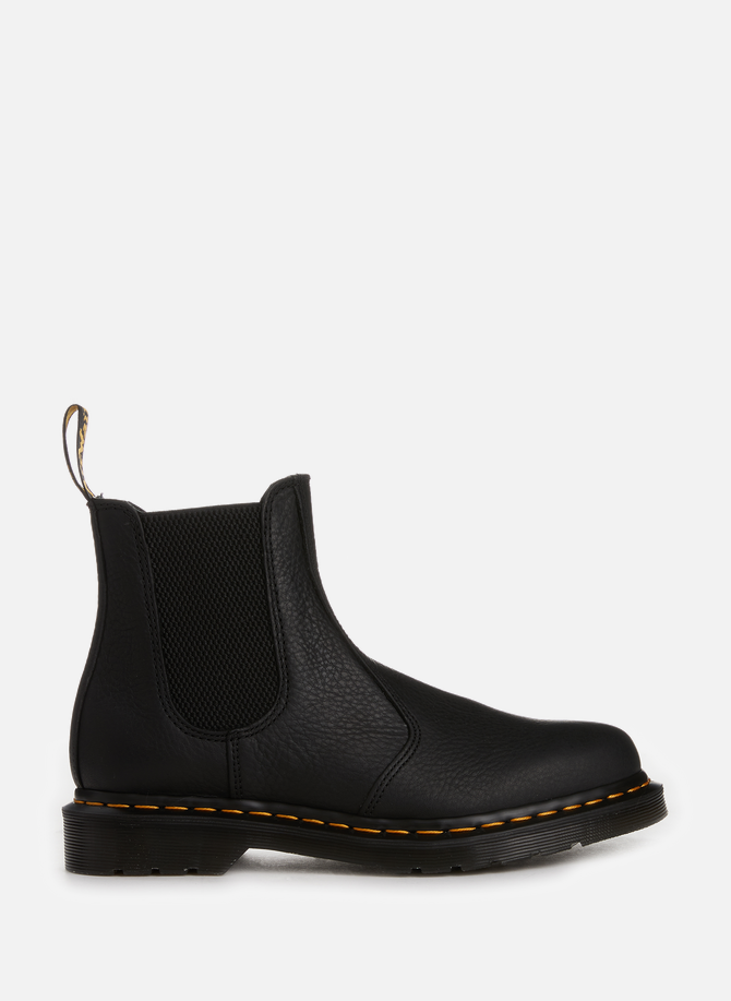 2976 leather boots DR. MARTENS