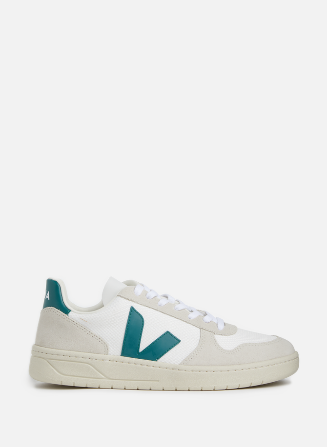 V-10 recycled material sneakers VEJA