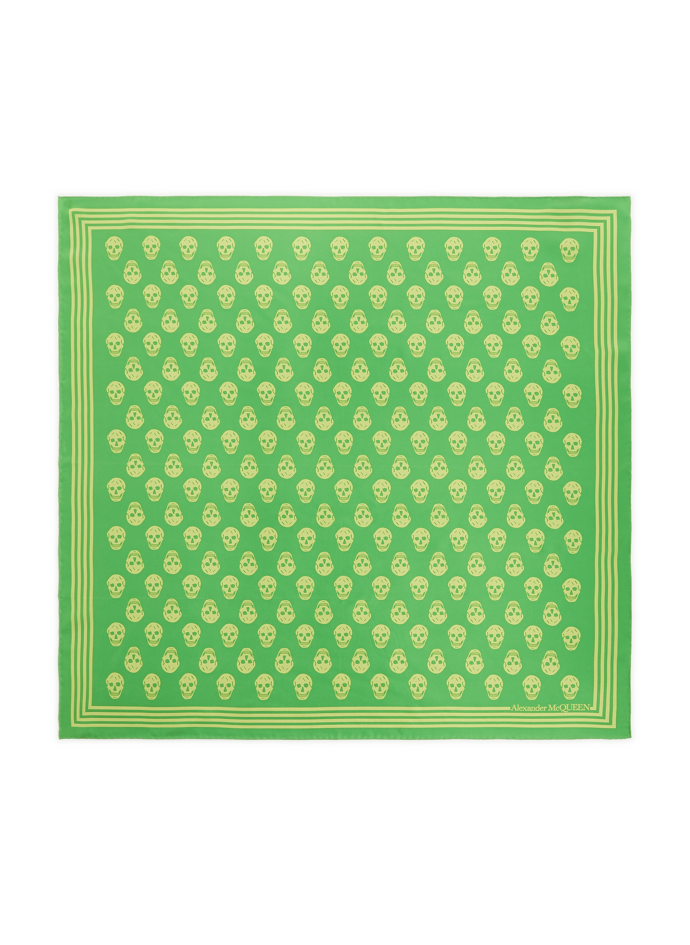Carr� Skull en soie ALEXANDER MCQUEEN