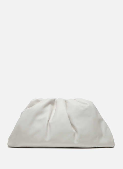 الحقيبة الجلدية باللون الأبيض bottega veneta 
