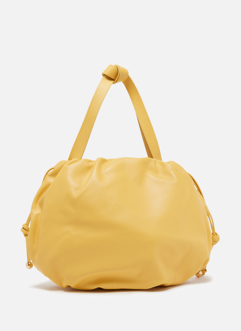 حقيبة يد على شكل لمبة صفراء من bottega veneta 