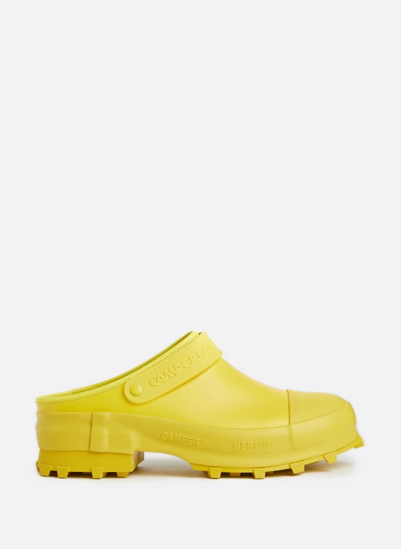 Mules Traktori en cuir et caoutchouc mélangé Jaune by CAMPER LAB CAMPER LAB Mules Traktori en cuir et caoutchouc mélangé Jaune