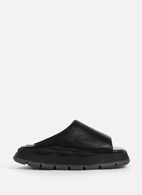 Sandales compensées en cuir Noir by EYTYS EYTYS Sandales compensées en cuir Noir