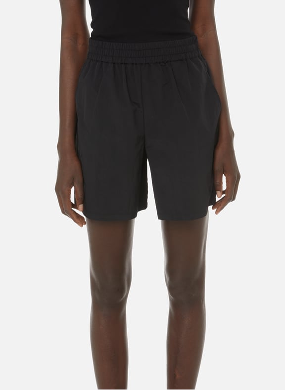 Short Avalan en nylon recyclé Noir by GESTUZ GESTUZ Short Avalan en nylon recyclé Noir