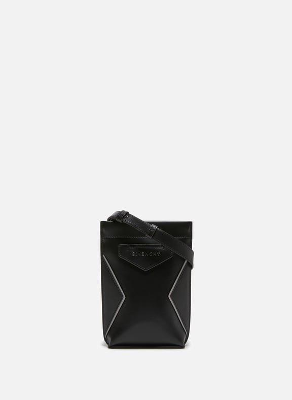 Pochette pour Iphone antigona soft en cuir Noir by GIVENCHY GIVENCHY Pochette pour Iphone antigona soft en cuir Noir