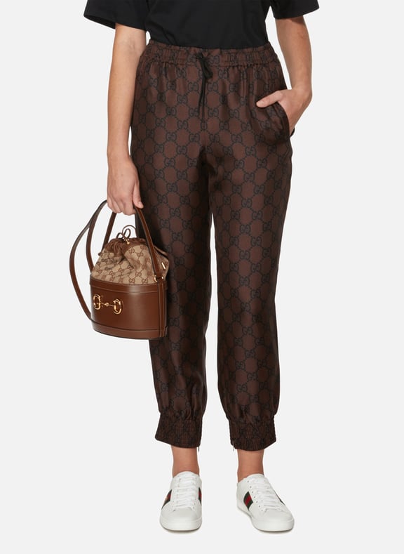 Pantalon à imprimé GG Supreme en soie Marron by GUCCI GUCCI Pantalon à imprimé GG Supreme en soie Marron
