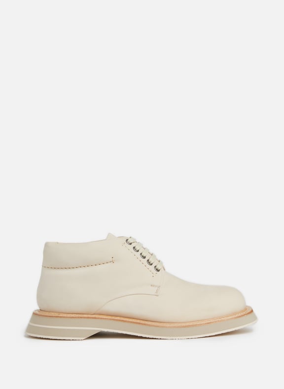 Les chaussures Bricolo en cuir Beige by JACQUEMUS JACQUEMUS Les chaussures Bricolo en cuir Beige