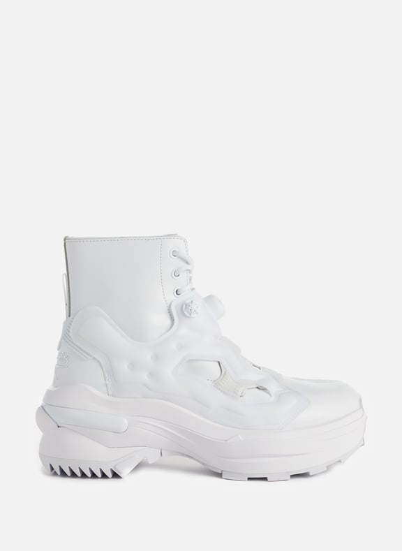 Baskets Instapump Fury Tabi Blanc by MAISON MARGIELA MAISON MARGIELA Baskets Instapump Fury Tabi Blanc