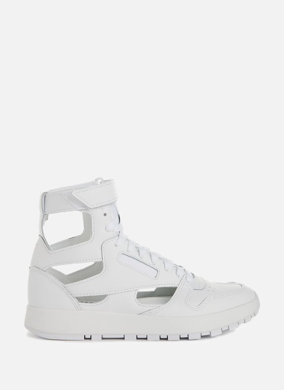 Baskets Reebok x Maison Margiela Blanc by MAISON MARGIELA MAISON MARGIELA Baskets Reebok x Maison Margiela Blanc
