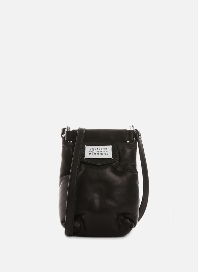حقيبة صغيرة مبطنة من تصميم MAISON MARGIELA