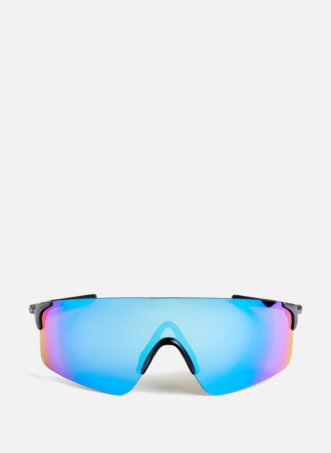 نظارات شمسية من إيفزيرو بليدز OAKLEY