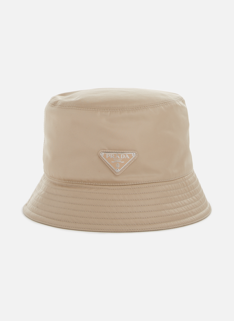 قبعة دلو بشعار مثلث بيجPRADA 