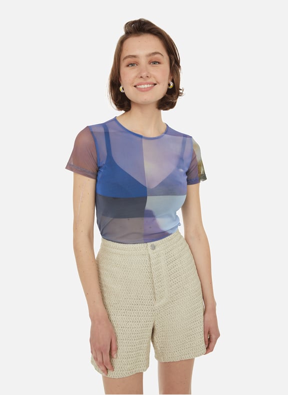 T-shirt Purple Grid à imprimé en mesh Violet by SERAPIS SERAPIS T-shirt Purple Grid à imprimé en mesh Violet