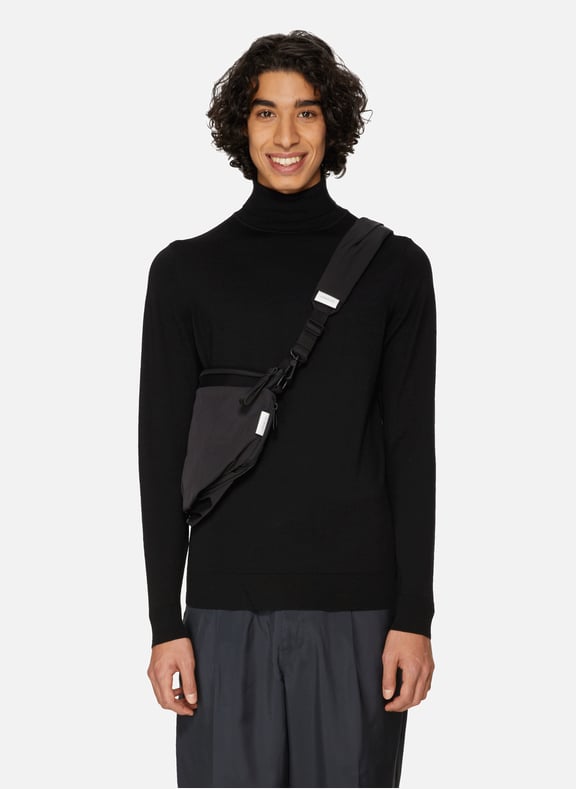 Pull fin col roulé en laine mérinos Noir by SUNSPEL SUNSPEL Pull fin col roulé en laine mérinos Noir