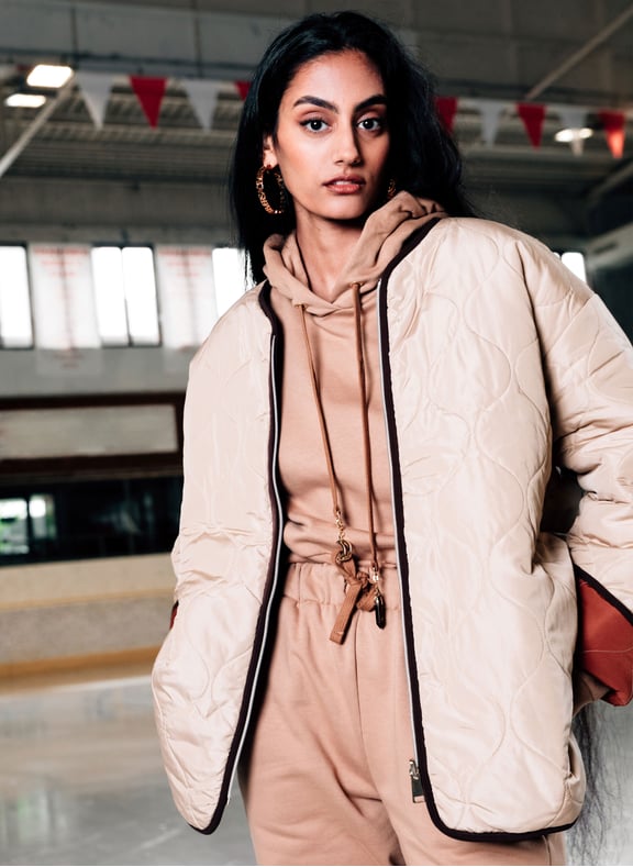 Hoodie en coton biologique Marron by THE SOCIAL SUNDAY THE SOCIAL SUNDAY Hoodie en coton biologique Marron