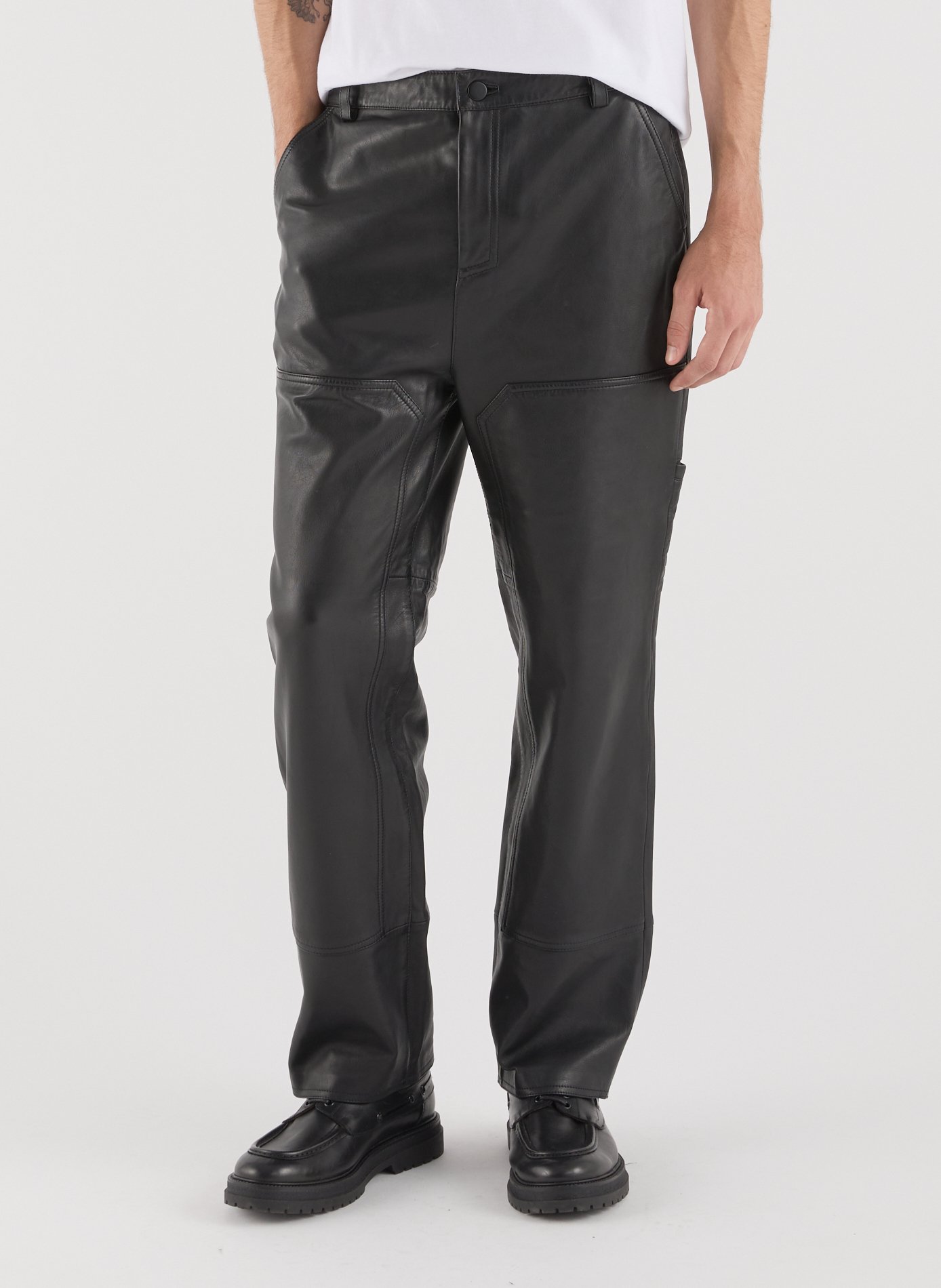 Straight calf leather Garp pants | SAISON 1865