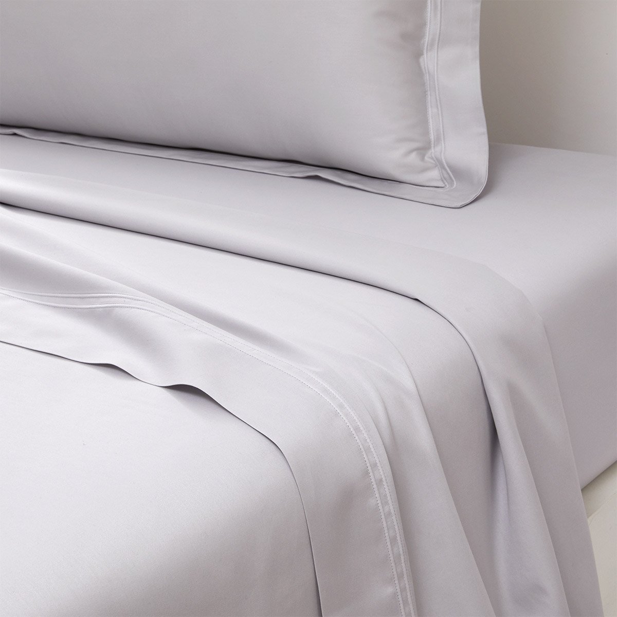 Drap plat en satin, triomphe YVES DELORME Gris