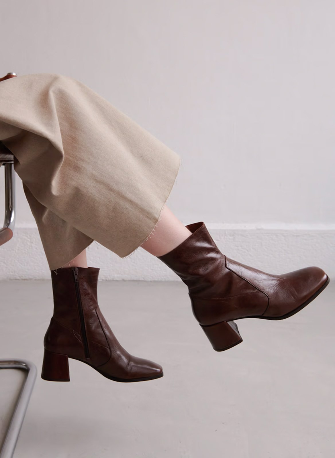 Bottines en cuir argentat JONAK Marron