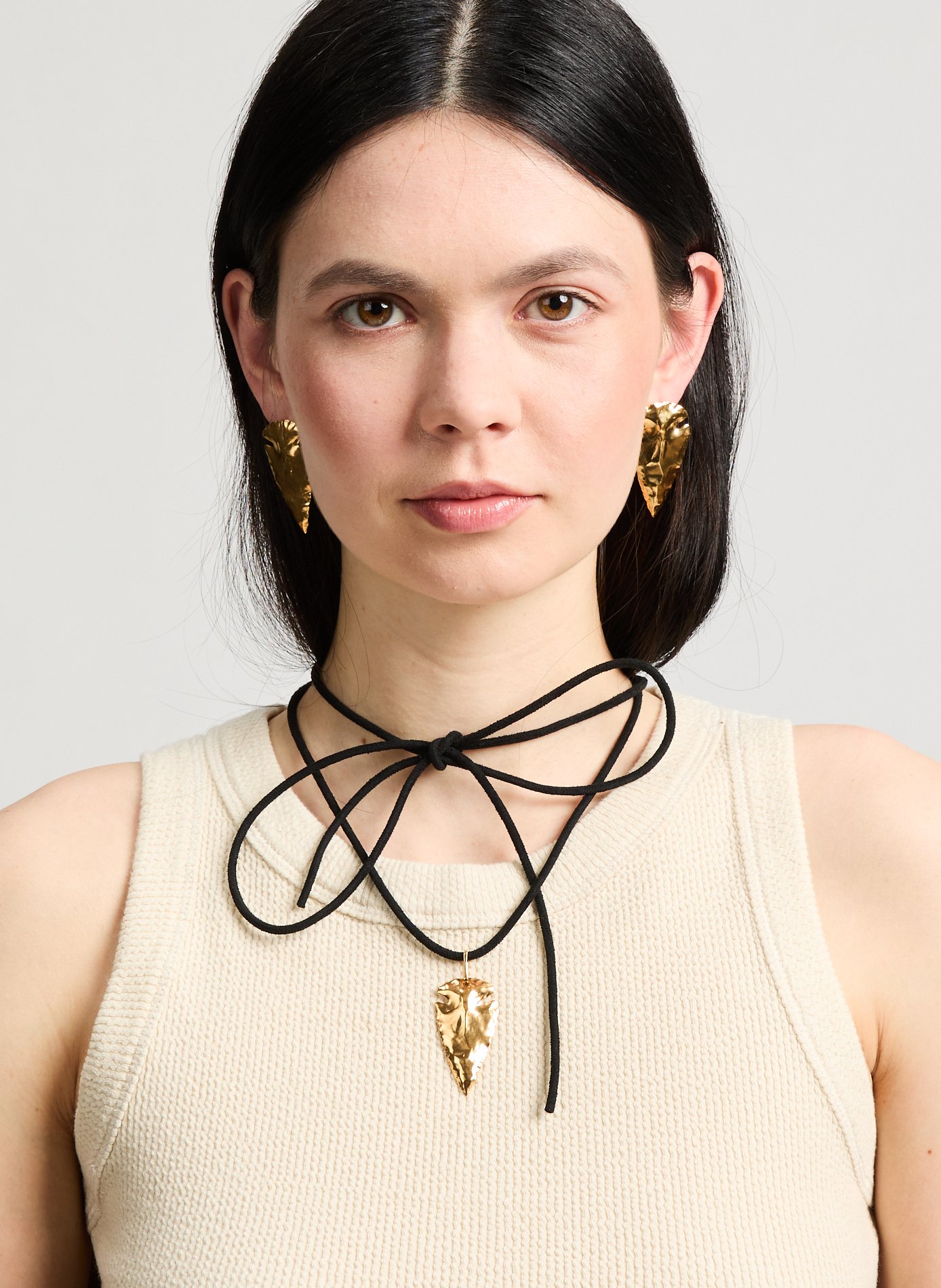 Collier Sepia large avec corde en cuir HERMINA ATHENS Doré