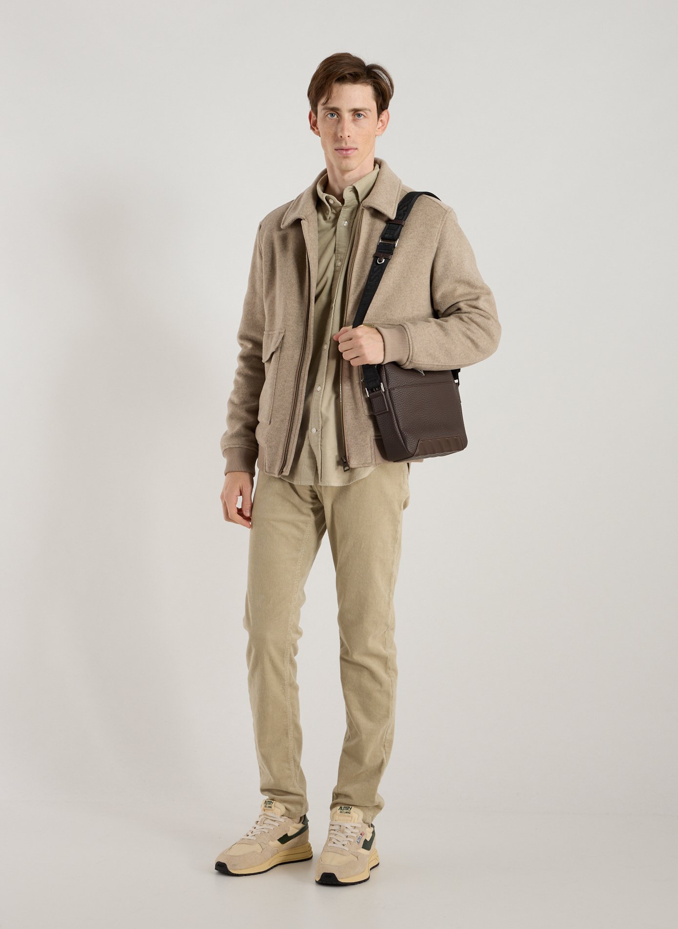 Shoulder bag GUESS Brown