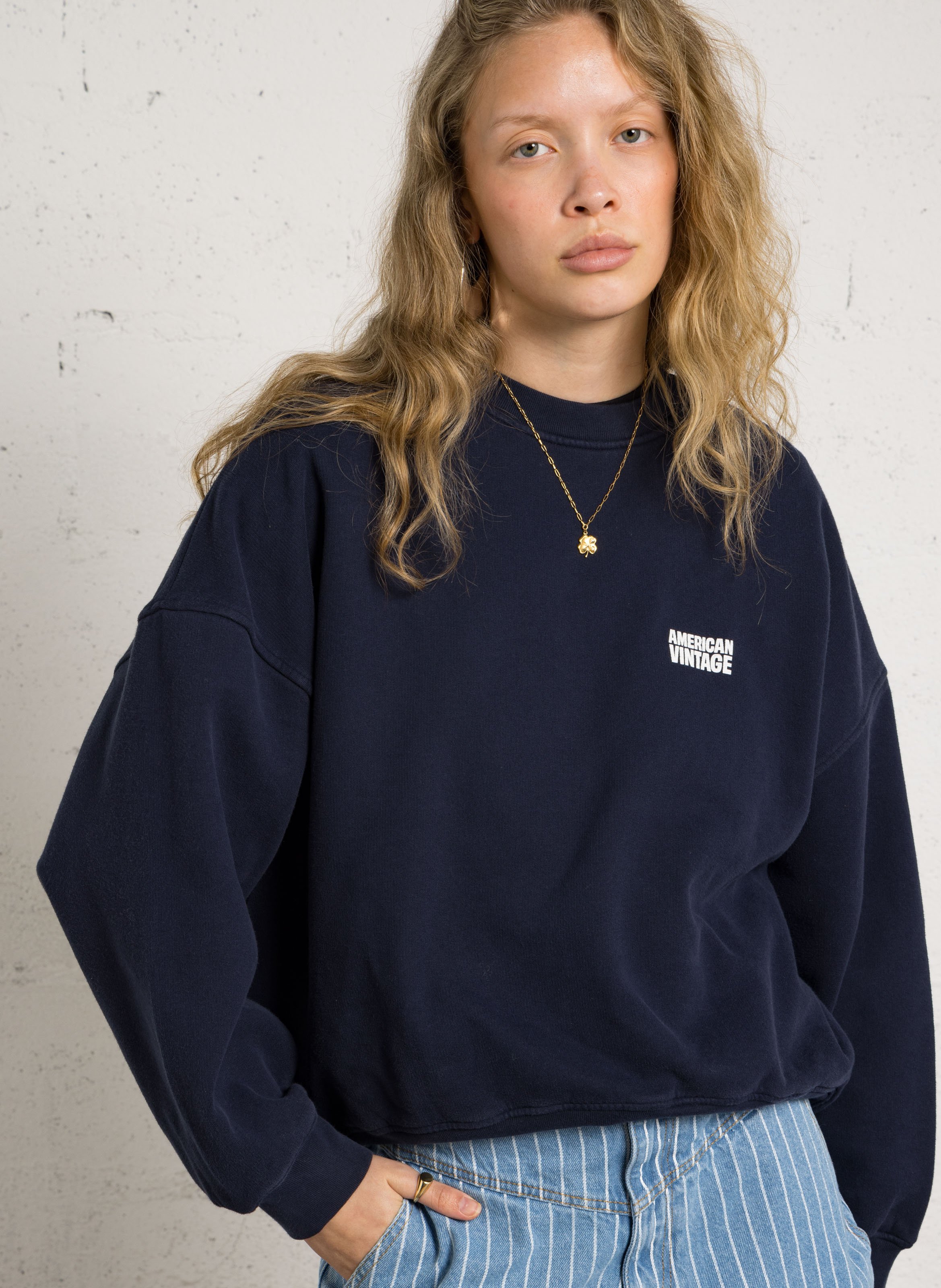 Sweat ample col rond sérigraphié en coton plizzy AMERICAN VINTAGE Bleu