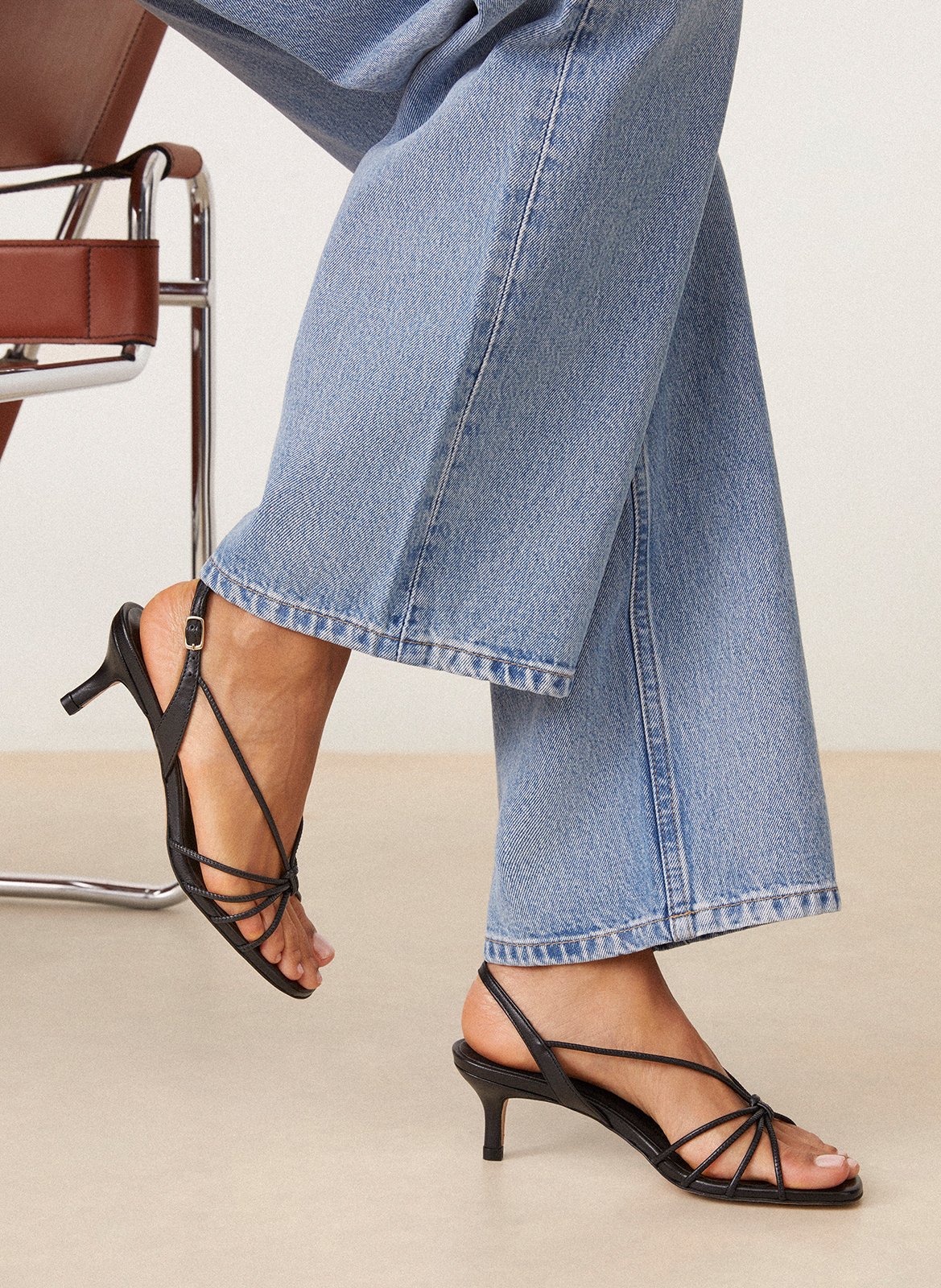 Sandales à talons en cuir n°470 RIVECOUR Noir