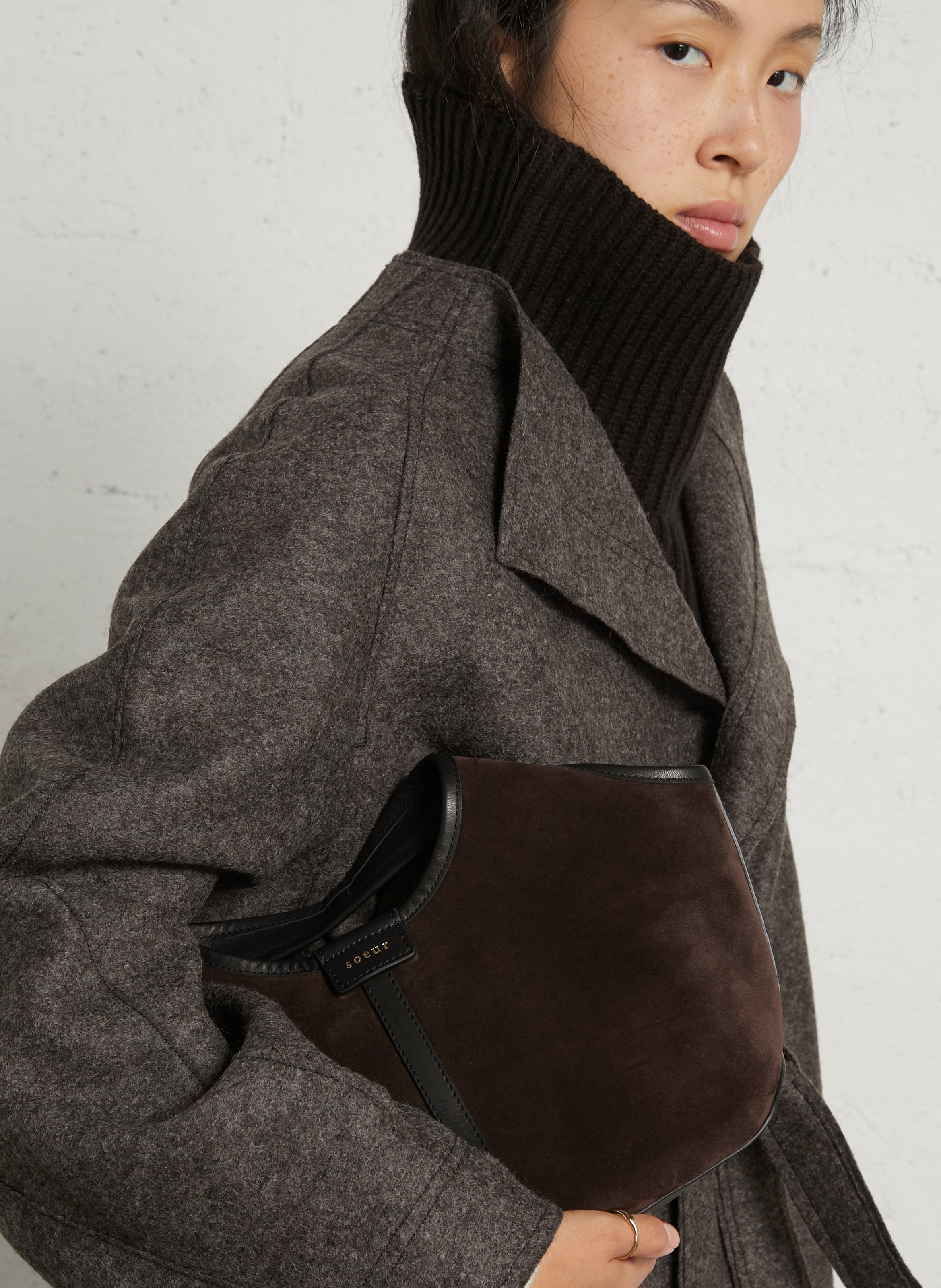 Sac à main en cuir douce mini SOEUR Marron