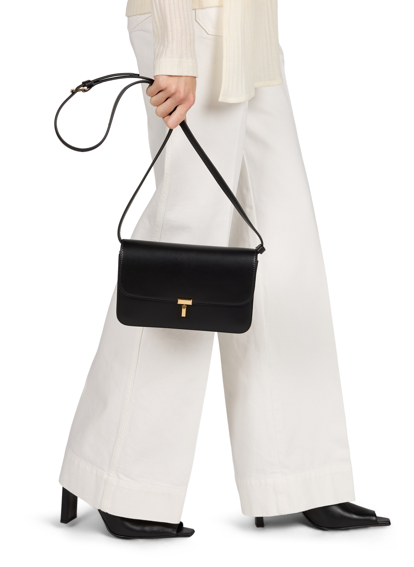 Sac à bandoulière texturé en cuir TOTEME Noir