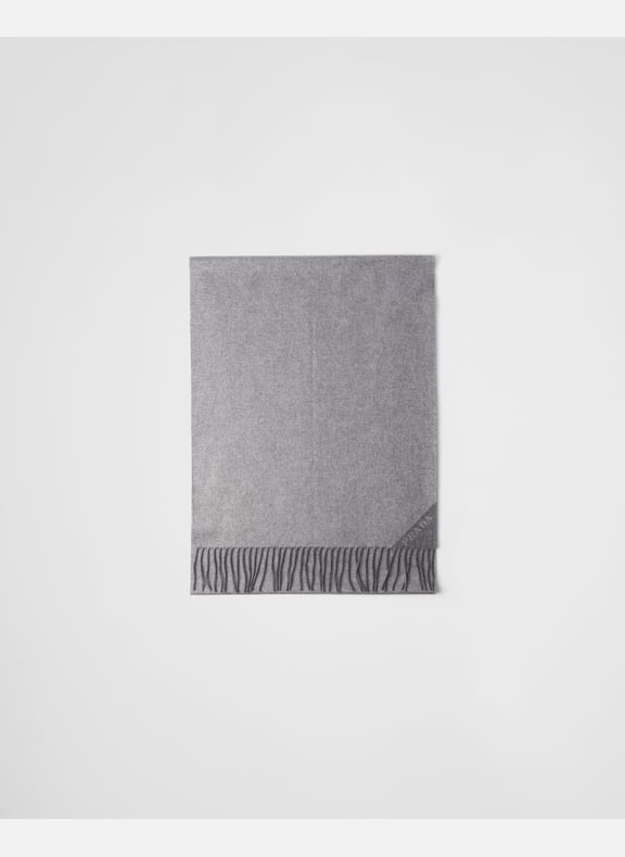 Foulard de soirée en soie, cachemire et lurex à mo Argent by PRADA PRADA Foulard de soirée en soie, cachemire et lurex à mo Argent