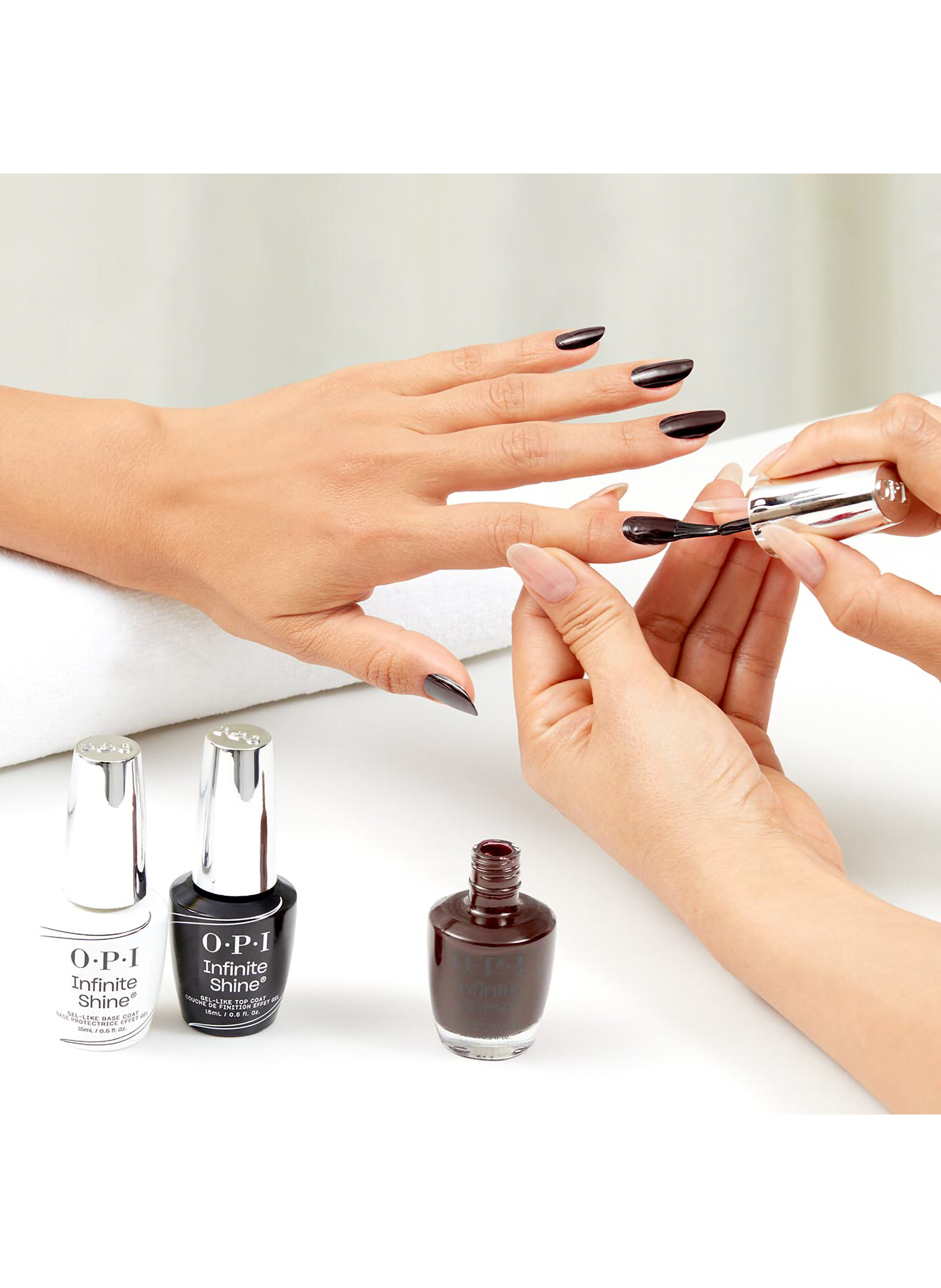 Not Afraid of the Dark
Infinite Shine
Long-lasting gel effect nail polish OPI Marron