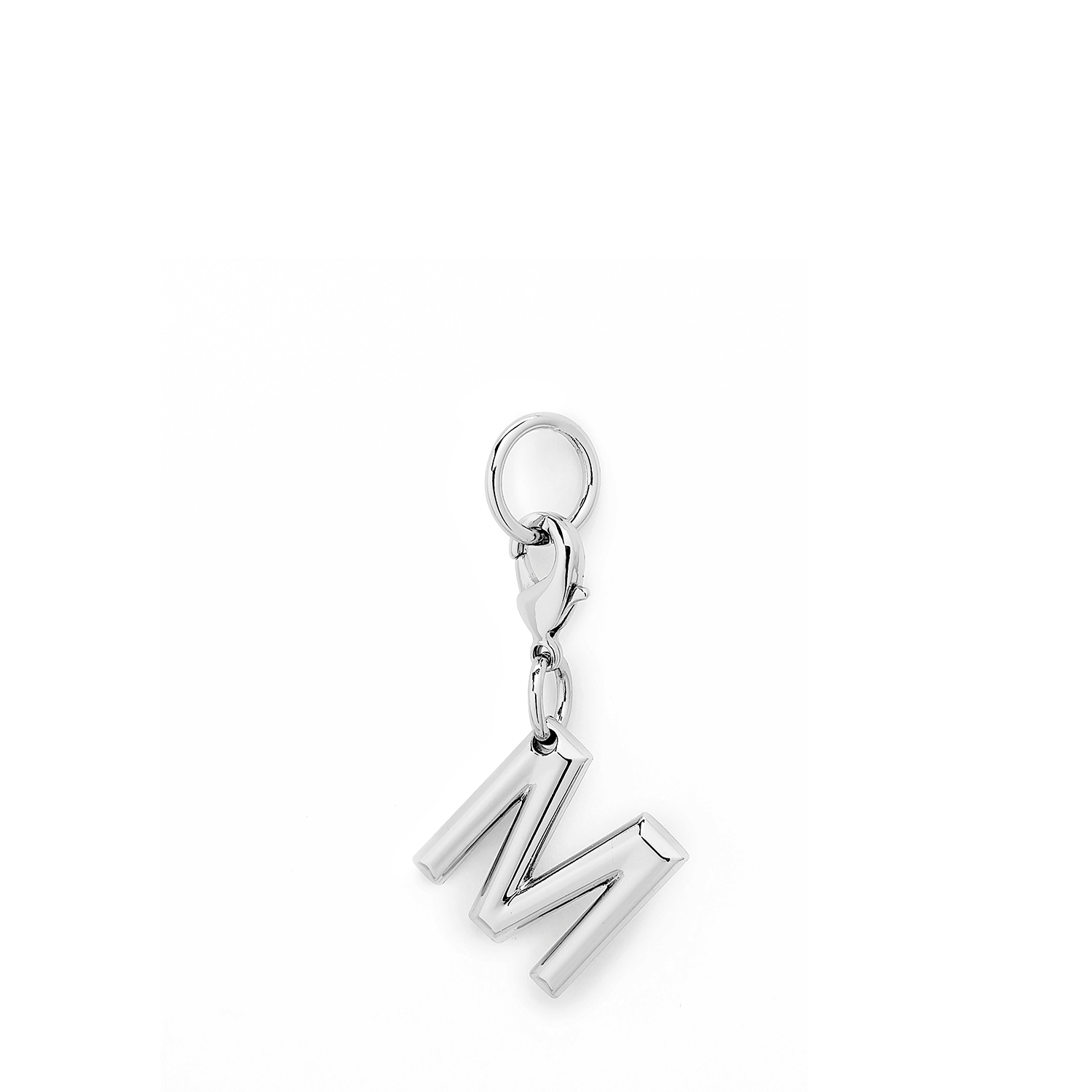 Zilverkleurige metalen bedel in de vorm van de letter m van Lancel. LANCEL Zilver
