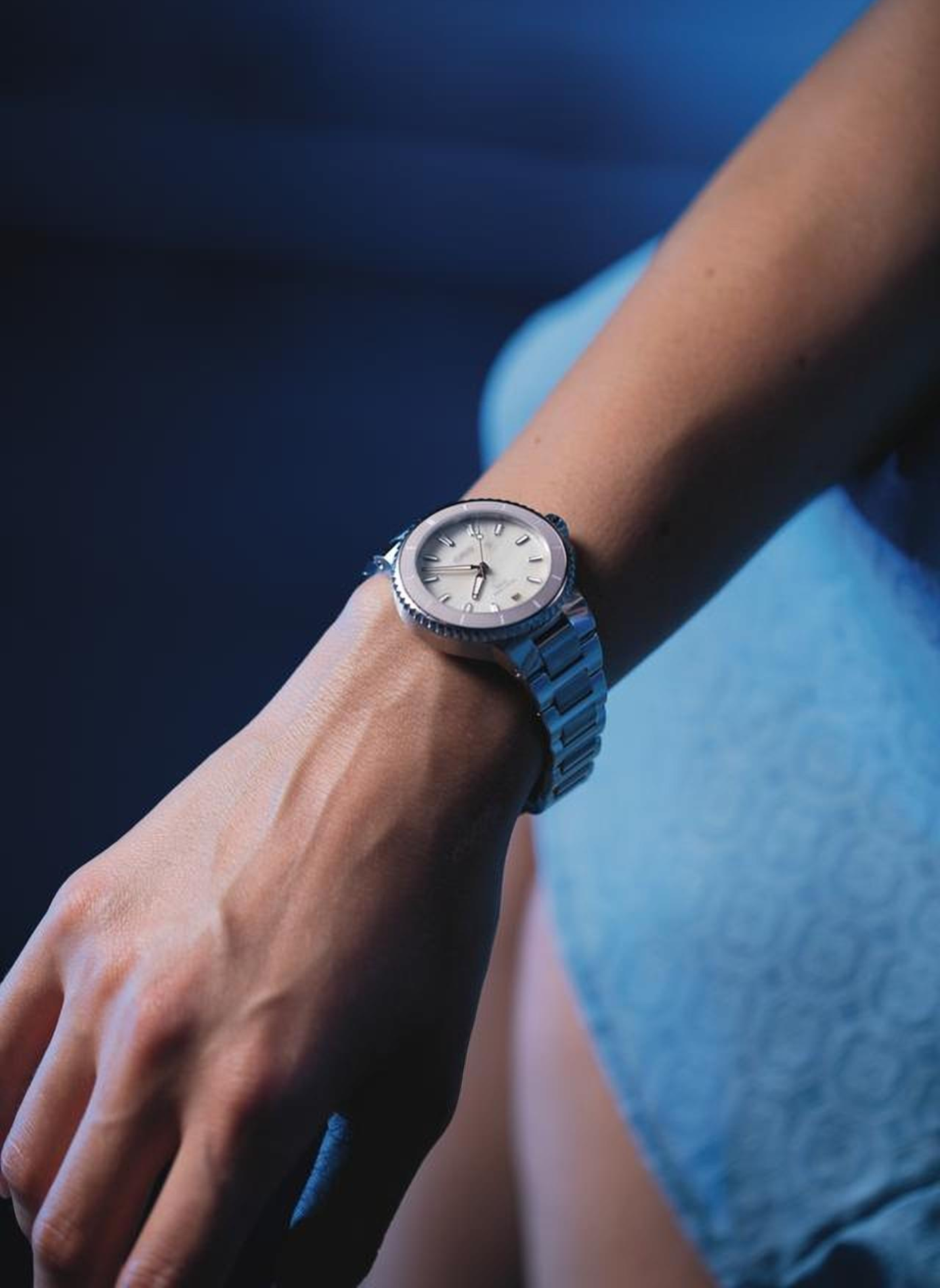 Montre automatique Oris Aquis Date en acier inoxydable ORIS Beige