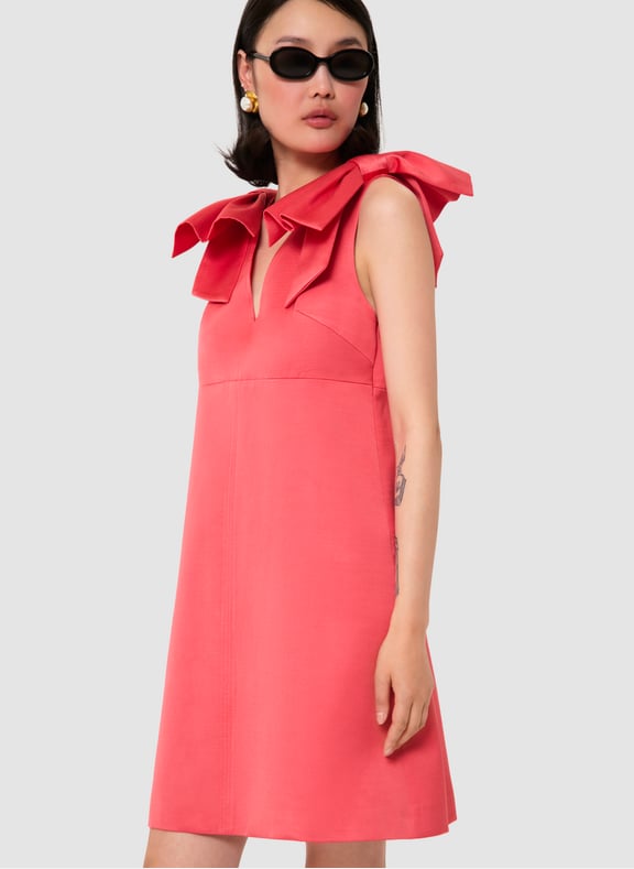 Robe cintrée uni - remarquable Rouge by TARA JARMON TARA JARMON Robe cintrée uni - remarquable Rouge