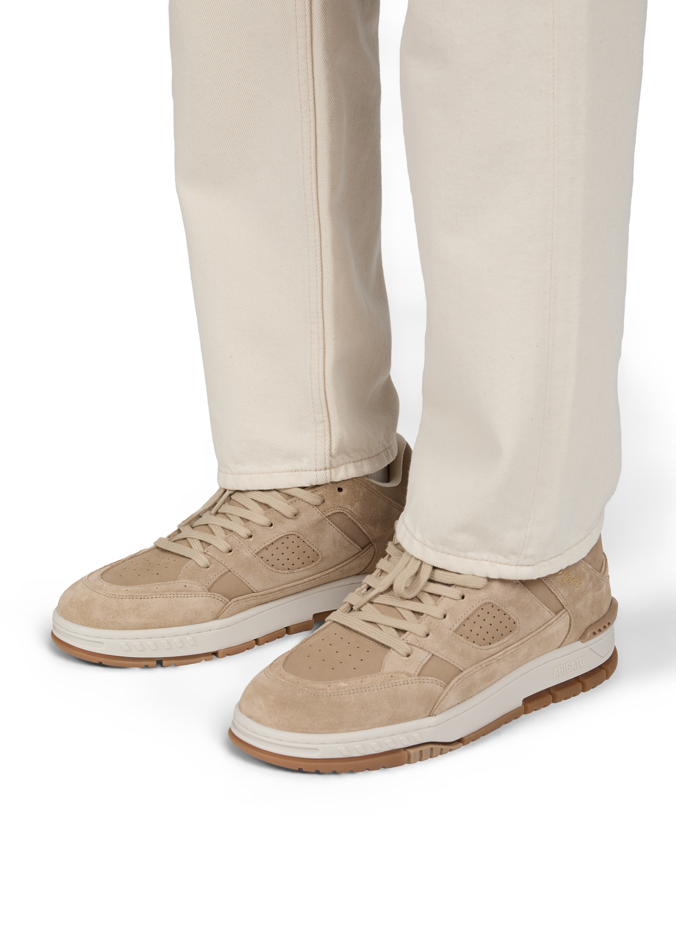 Sneakers Area Lo mit goldenem Logo aus Leder AXEL ARIGATO Beige