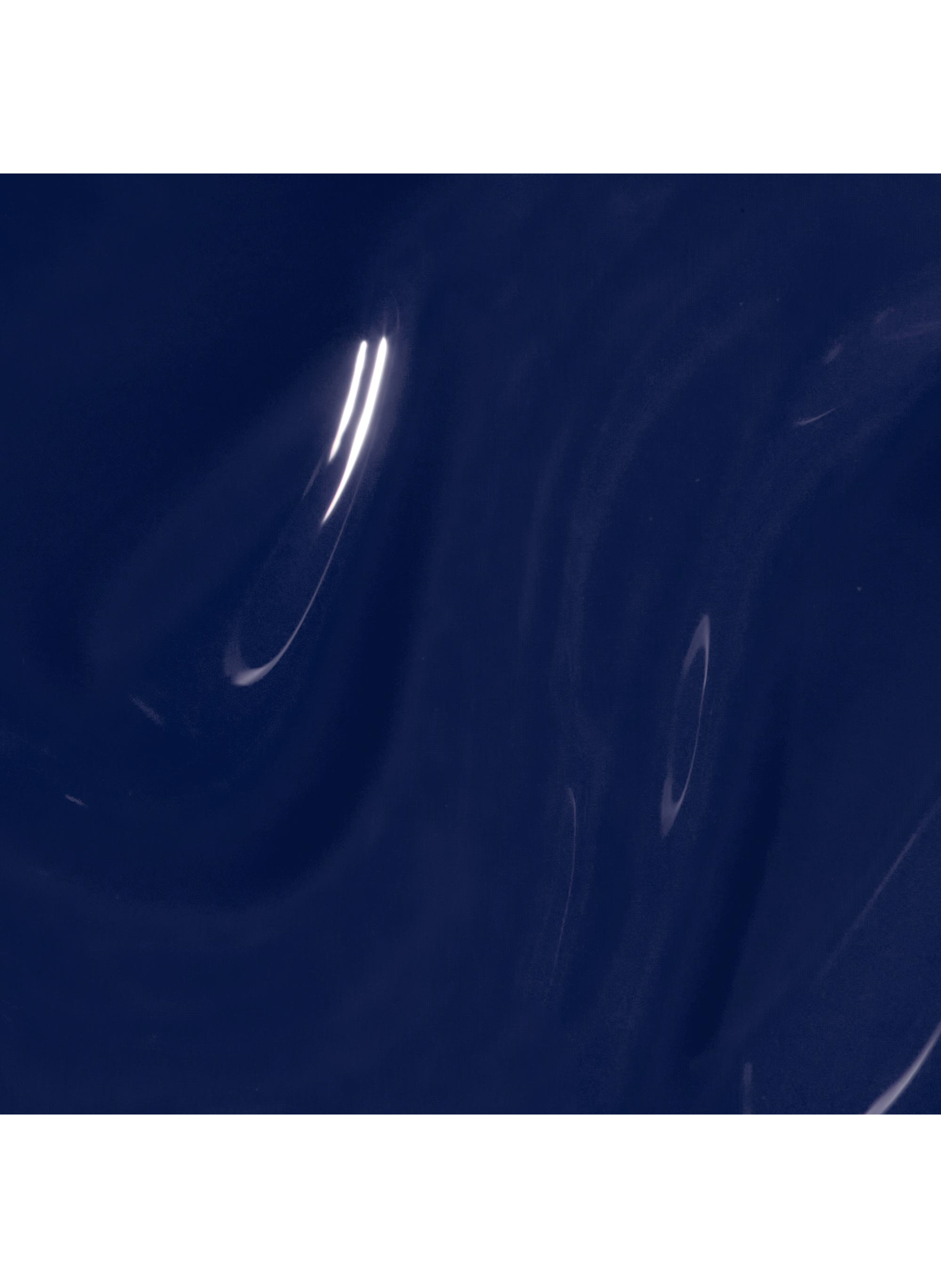 No Chips on my Shoulder
Infinite Shine
Long-lasting gel effect nail polish OPI Bleu