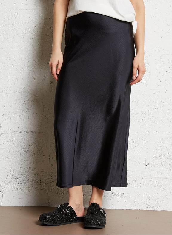 Jupe longue évasée satinée Noir by IKKS IKKS Jupe longue évasée satinée Noir