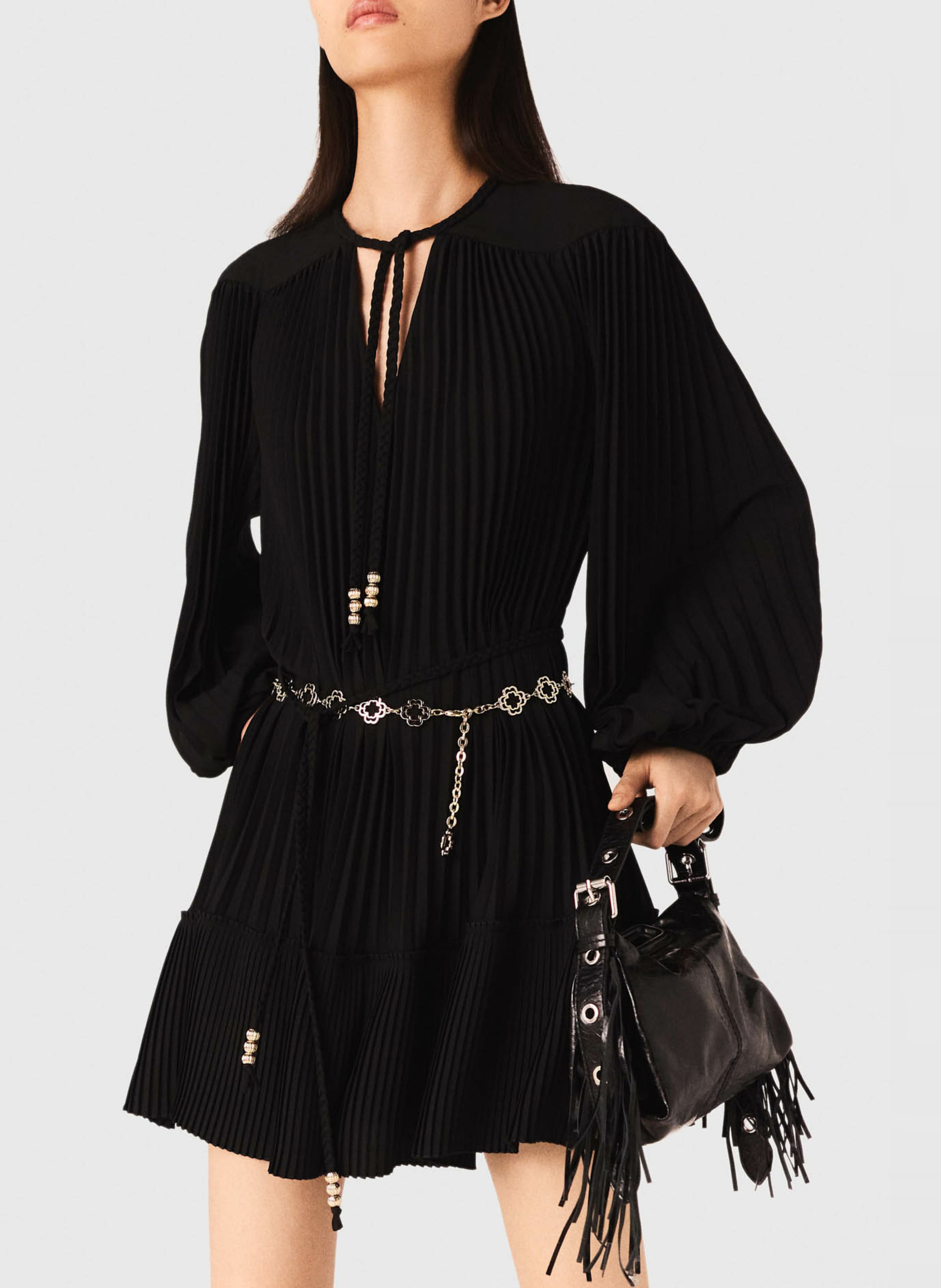 Robe courte col v plissée Noir