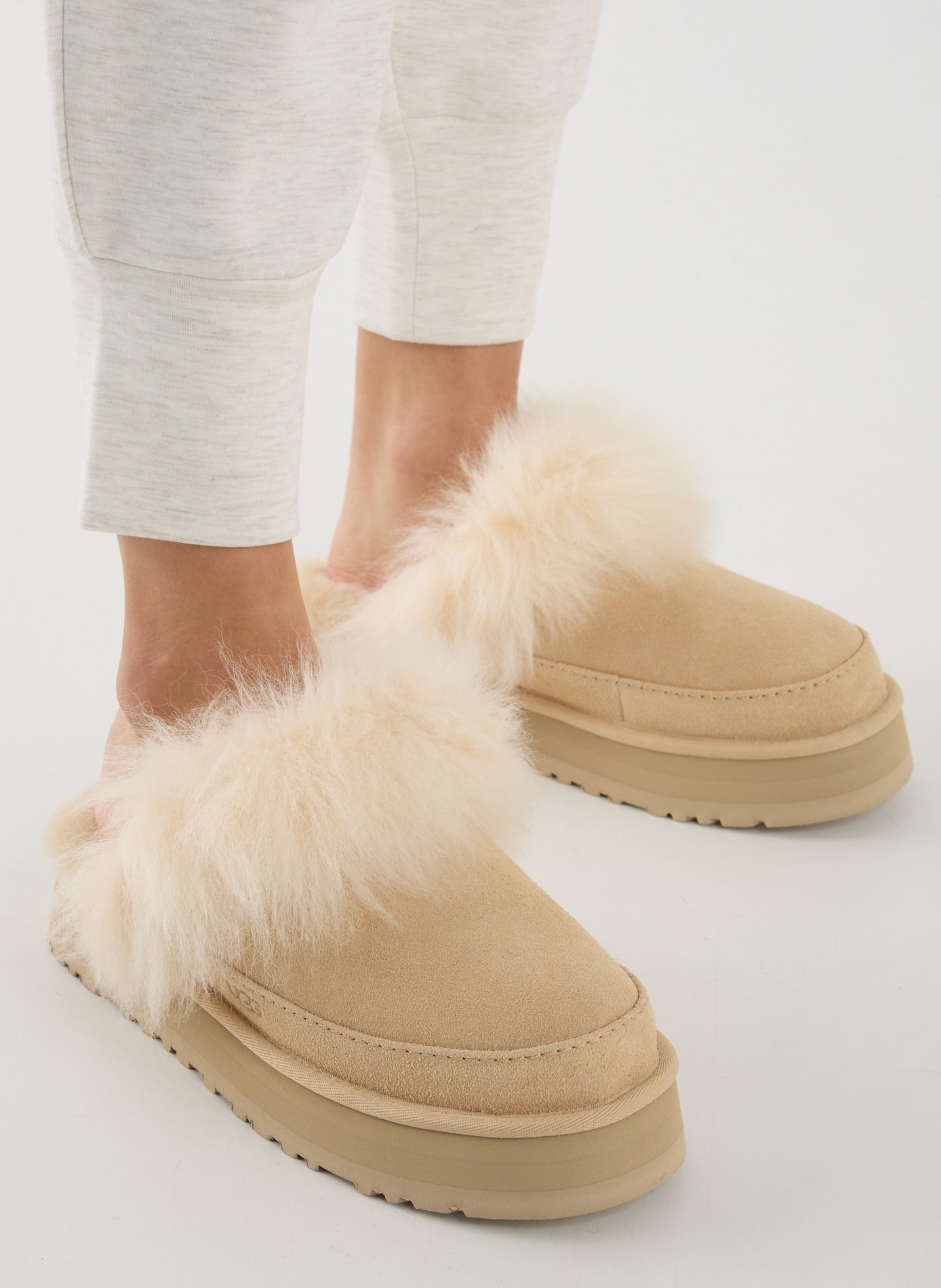 Mules à fourrure en cuir UGG Beige