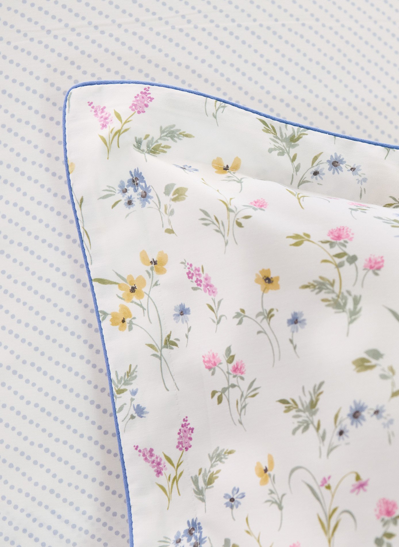 Taie d'oreiller pastel ANNE DE SOLENE Blanc