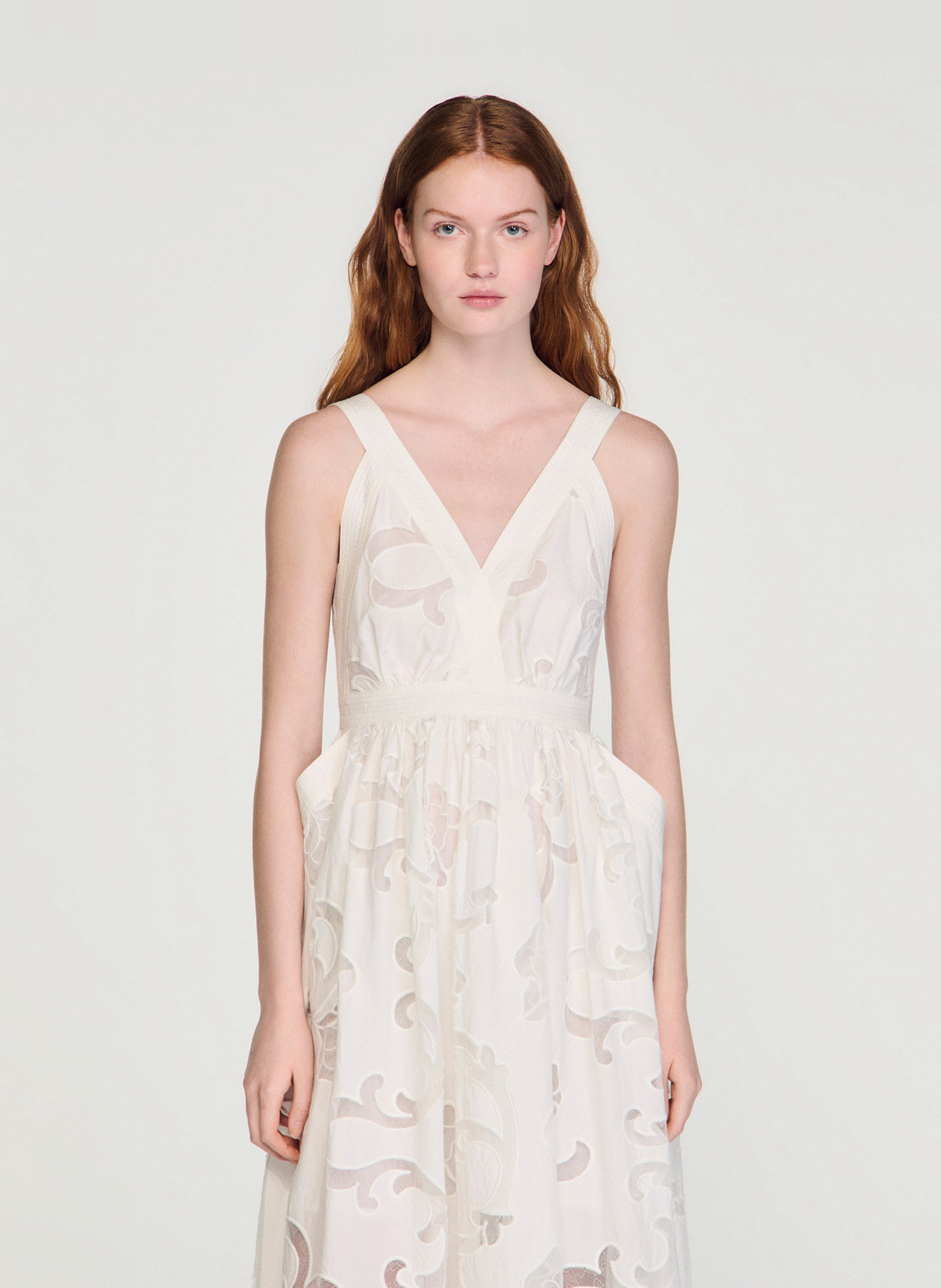 Robe midi col v en coton mélangé SANDRO Beige