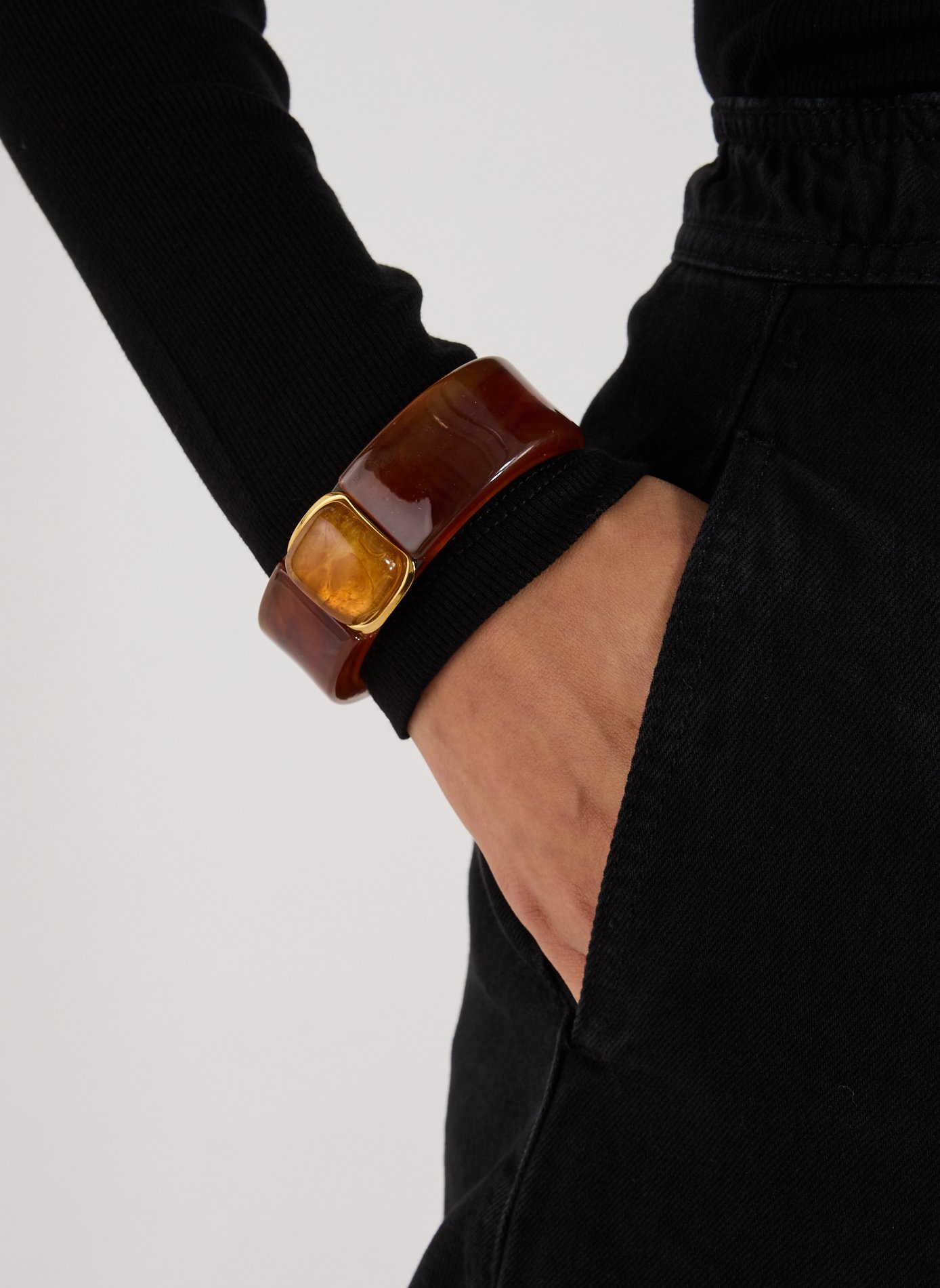 AU PRINTEMPS PARIS Resin openable bangle Brown