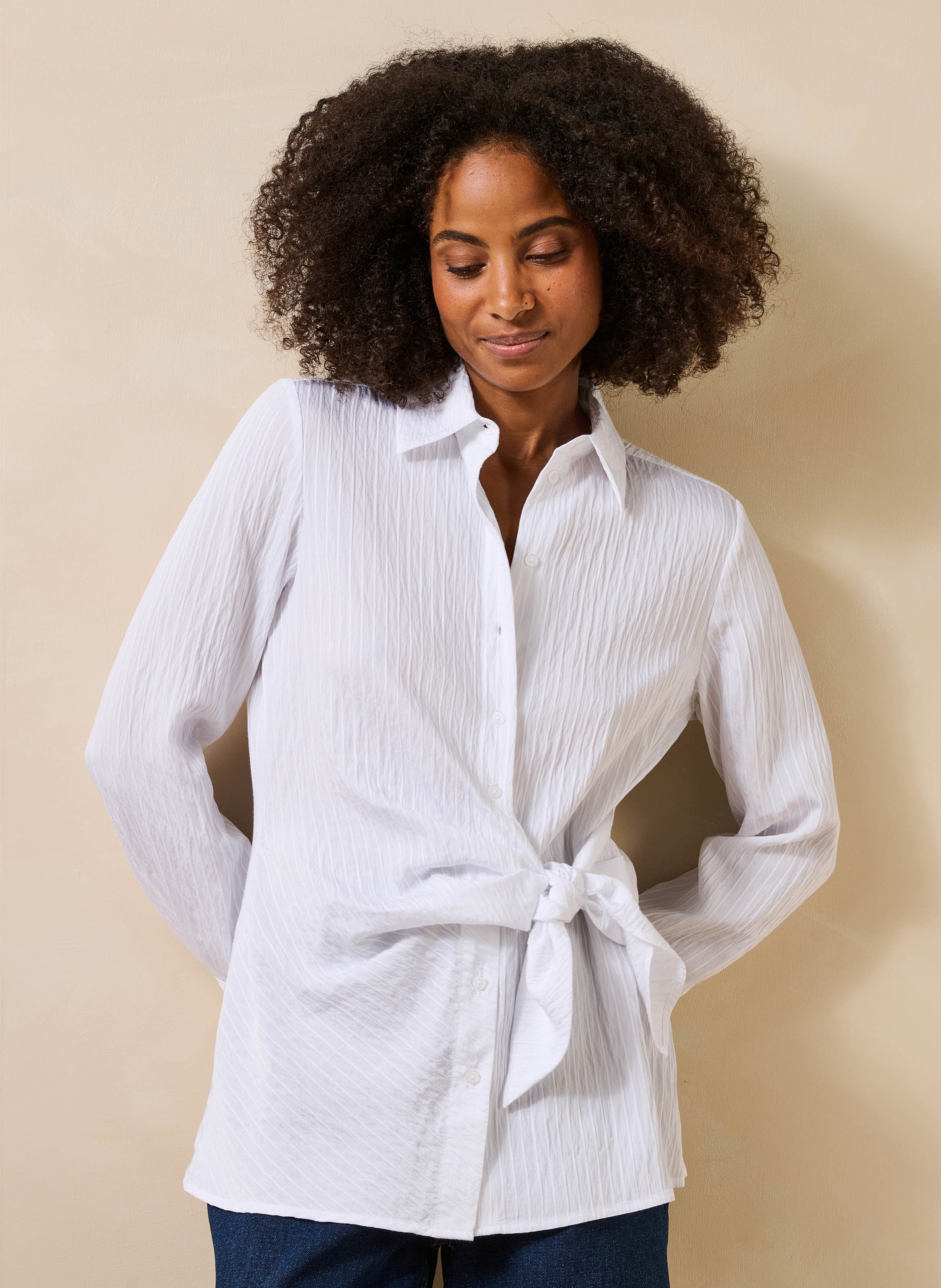 Blouse met klassieke kraag en splitten LA FEE MARABOUTEE Wit
