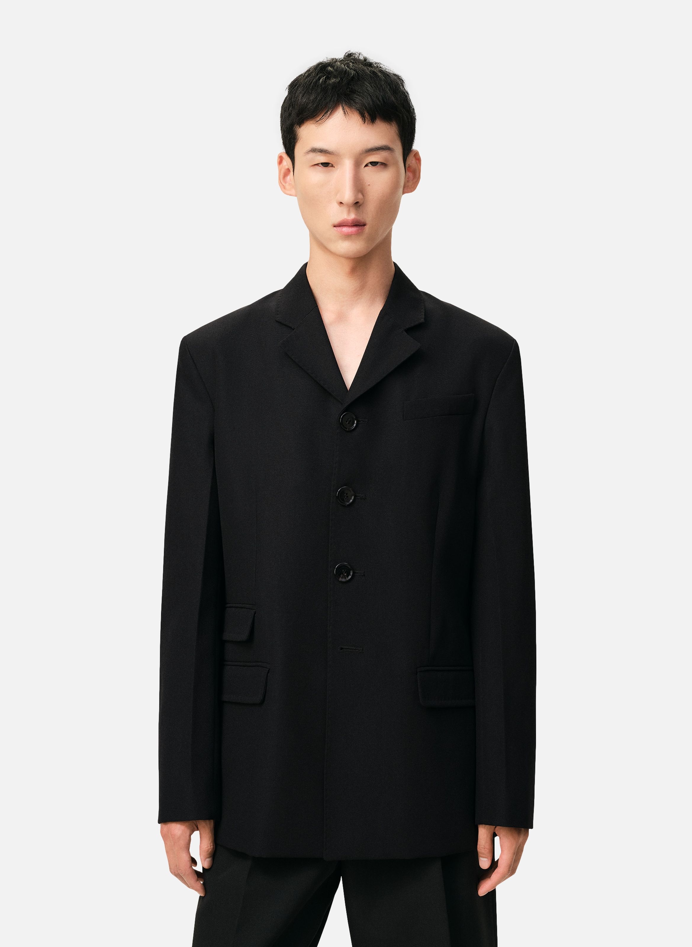 Veste droite simple boutonnage en laine vierge AMI PARIS Noir