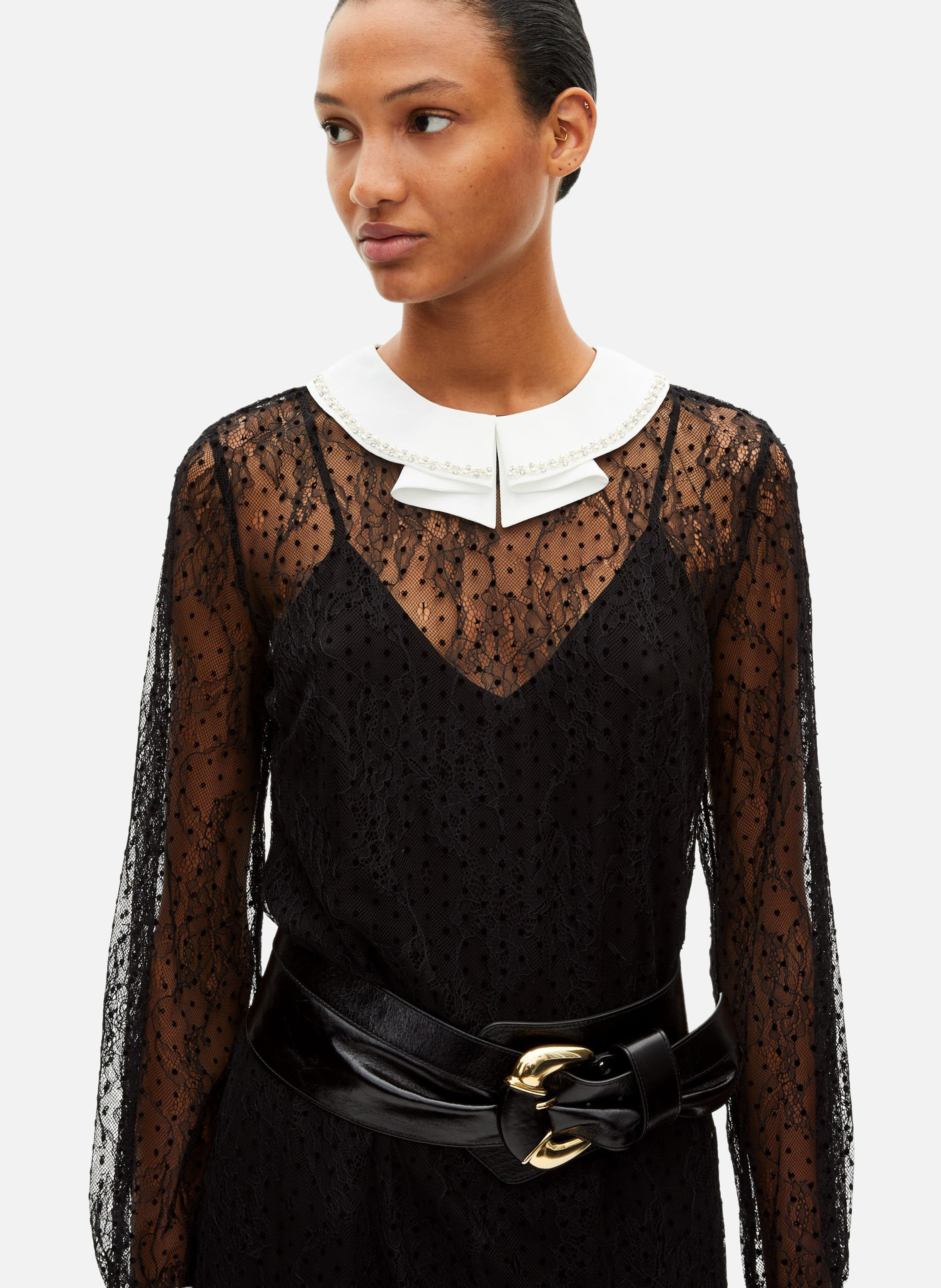 Robe courte en dentelle plumetis et strass Noir