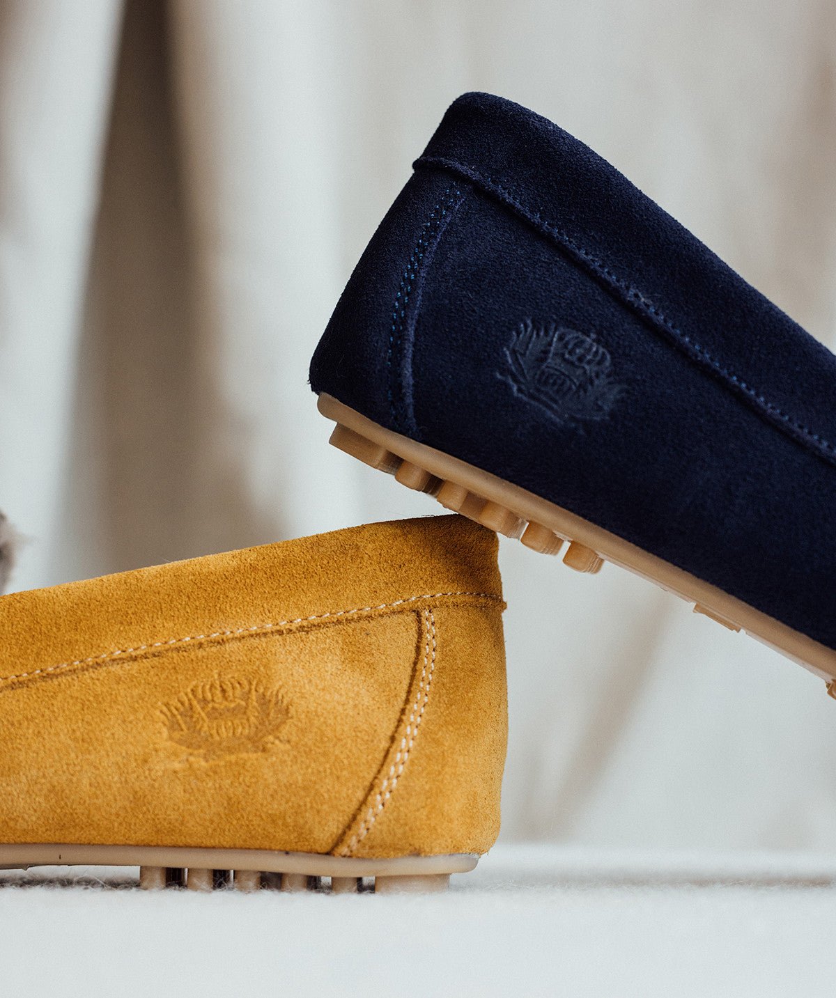 Pantoufle fourrée en daim homs FINSBURY Marron