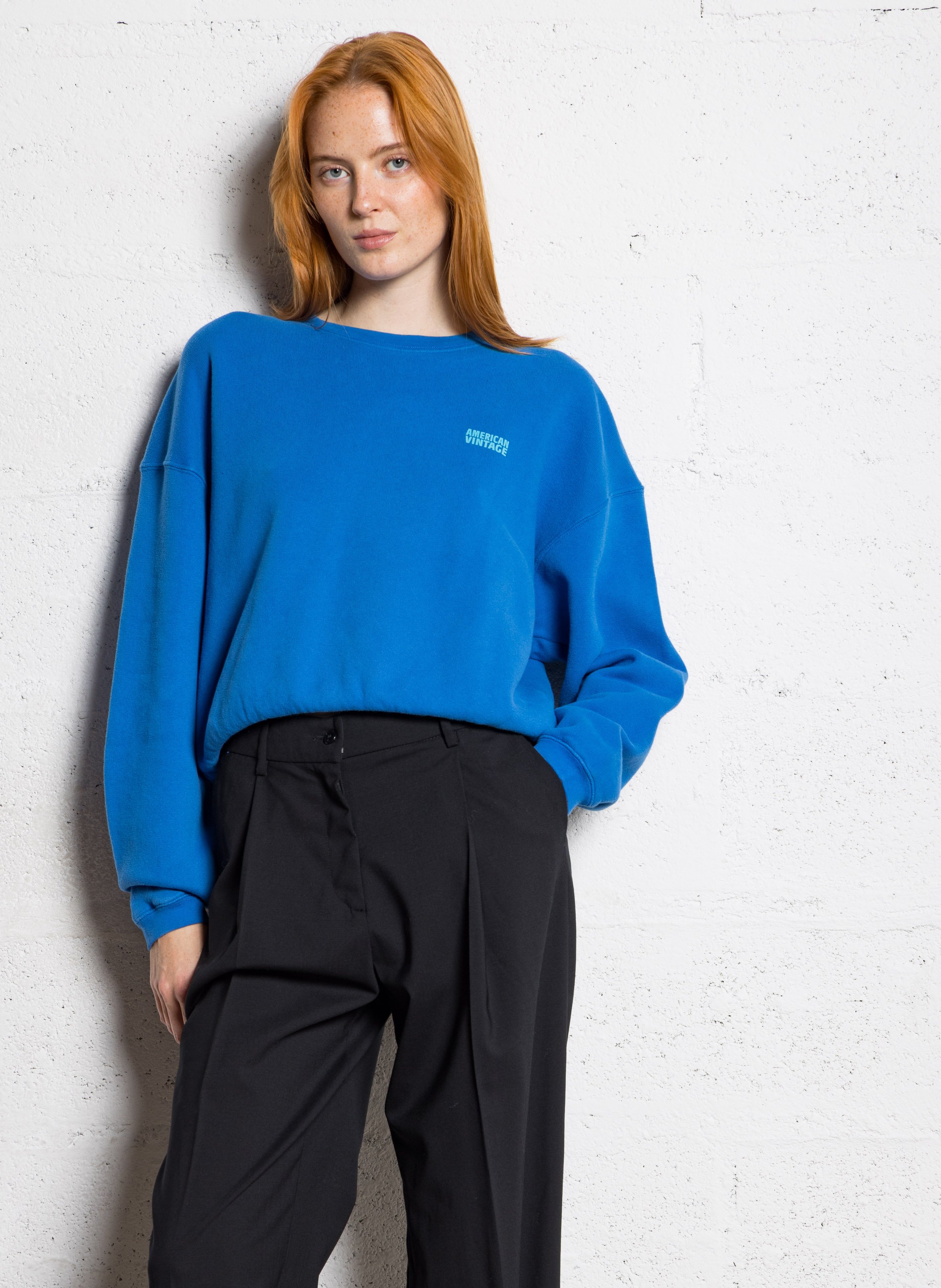 Sweat court col rond en coton mélangé izubird Bleu