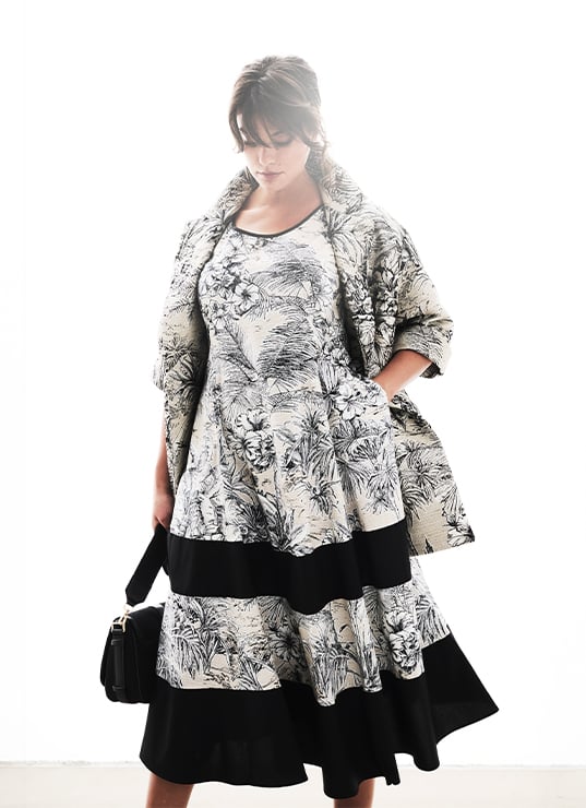 SUBLIMER TOUTES LES SILHOUETTES Robe cérémonie grande taille, Marina Rinaldi printemps-été 2025, robe popeline imprimée, mode mariage inclusive, tenue élégante femme ronde