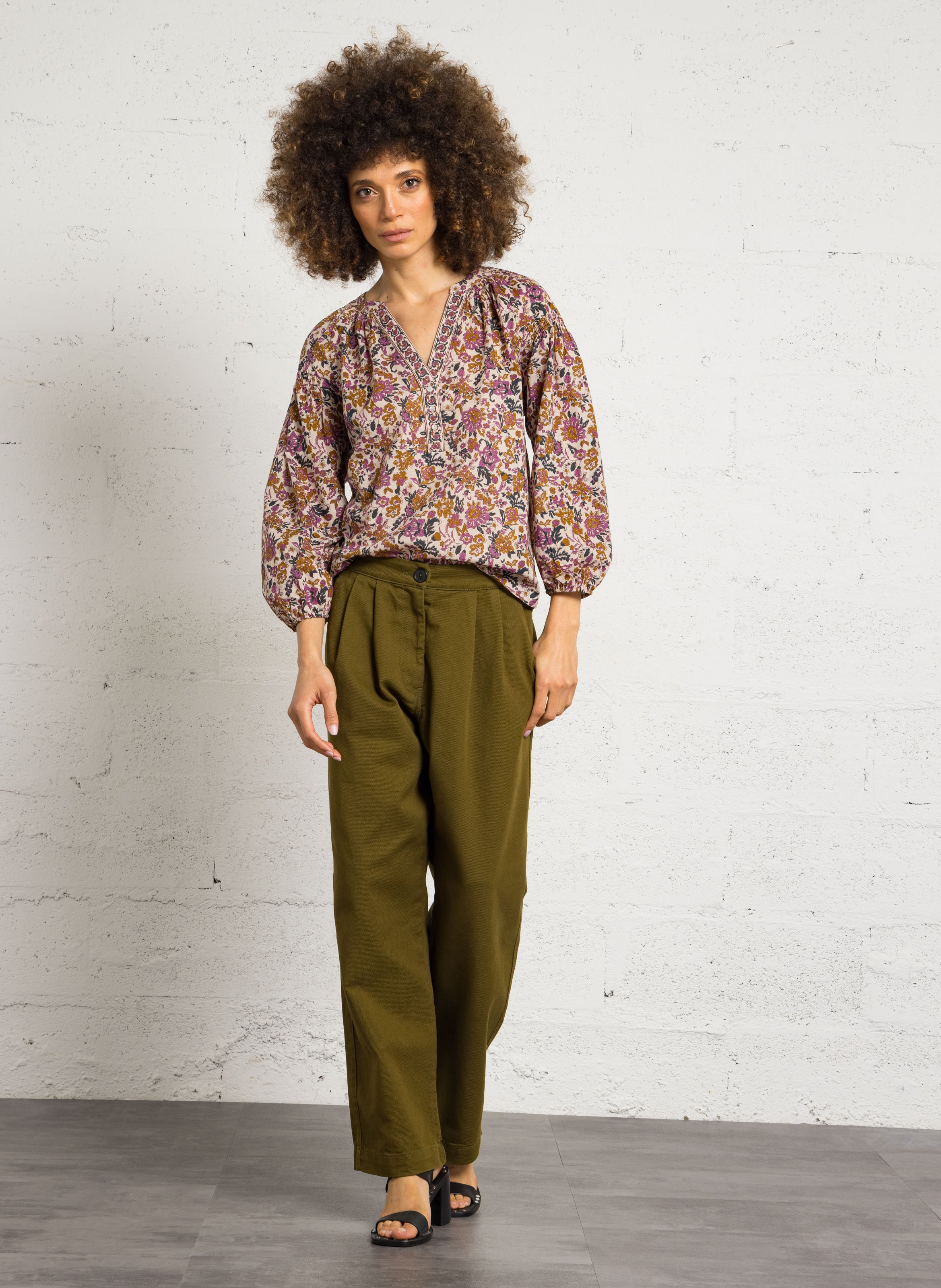 Top droit col tunisien en coton prune Beige